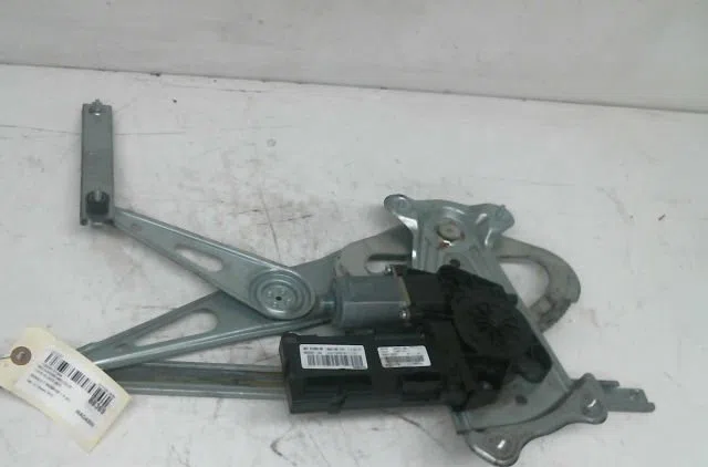 Mecanismemoteur leve-glace avg Renault MEGANE III 3-5 portes (BZ0-1_, B3_) 1.5 dci (bz09, bz0d, bz1w, bz29, bz14) (2009)