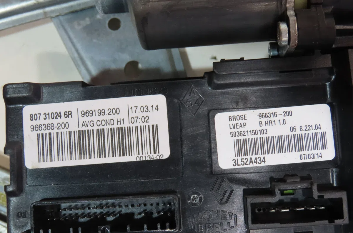 Mecanismemoteur leve-glace avg Renault MEGANE III 3-5 portes (BZ0-1_, B3_) 1.5 dci (bz09, bz0d, bz1w, bz29, bz14) (2009)