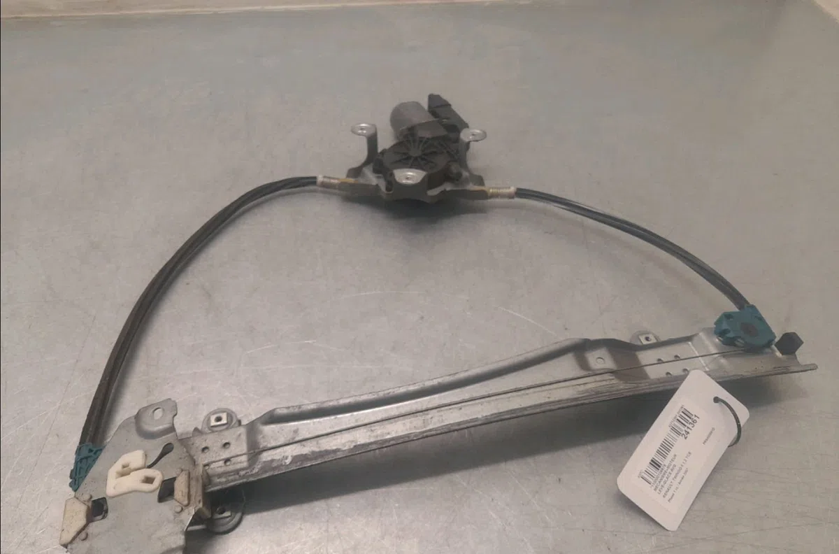 Mecanismemoteur leve-glace avg Renault TWINGO II (CN0_) 1.2 turbo (cn0c, cn0f) (2007-2014) occasion