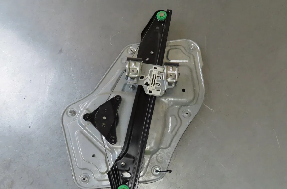 Mecanismemoteur leve-glace avg Skoda YETI (5L) 2.0 tdi (2011-2017) occasion