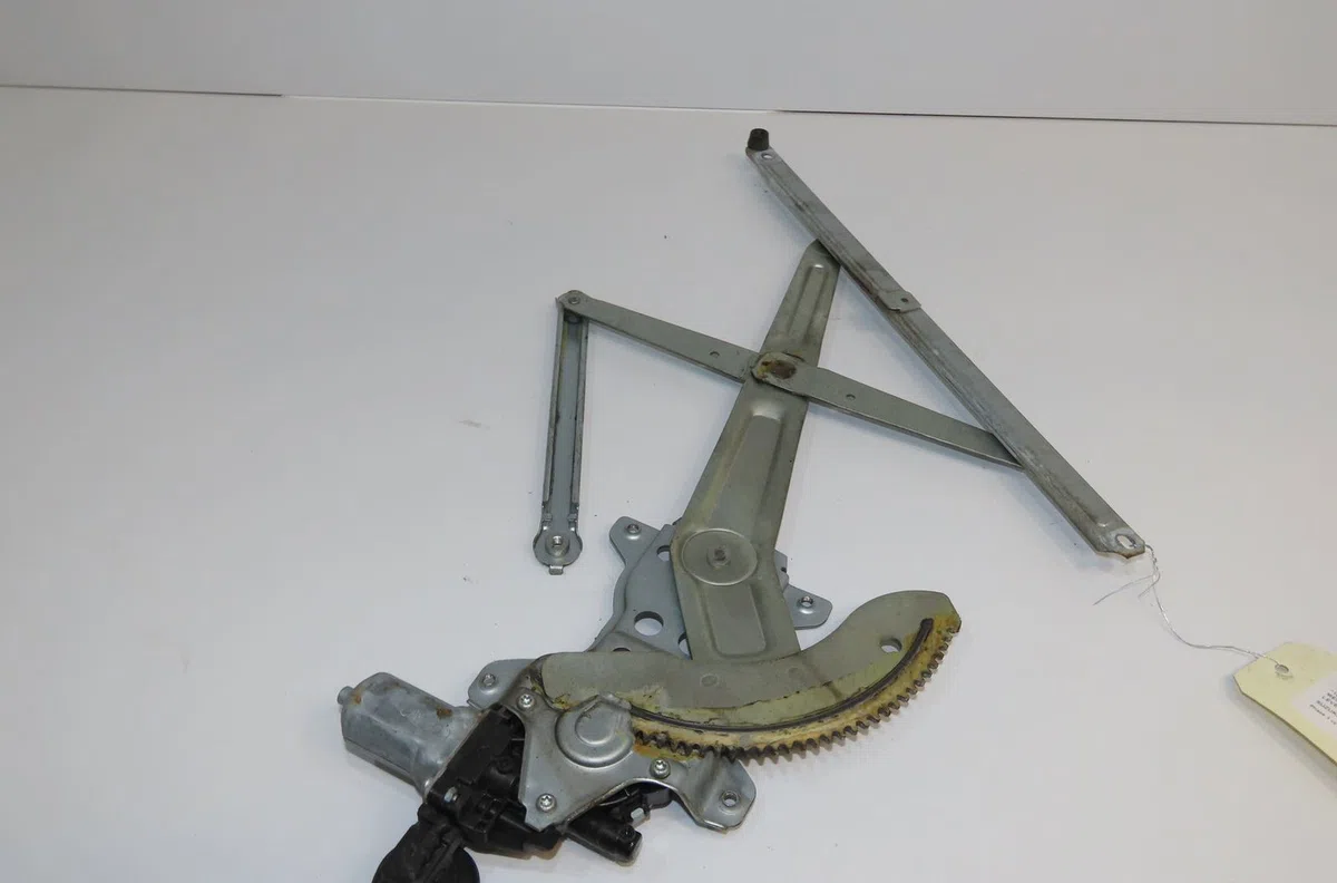 Mecanismemoteur leve-glace avg Suzuki SWIFT III (MZ, EZ) 1.3 (rs 413) (2005) occasion