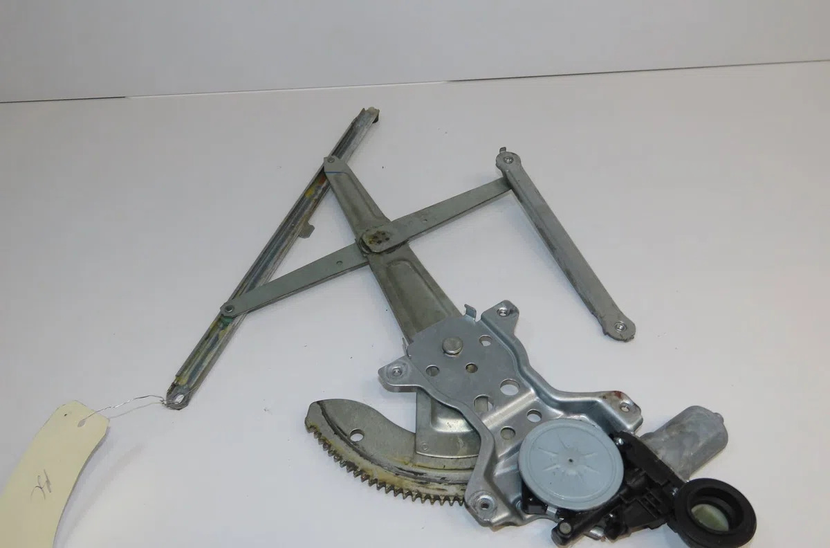Mecanismemoteur leve-glace avg Suzuki SWIFT III (MZ, EZ) 1.3 (rs 413) (2005) occasion