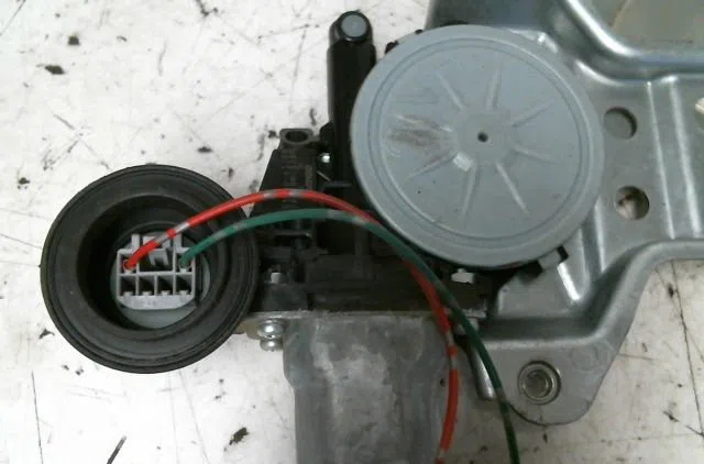 Mecanismemoteur leve-glace avg Suzuki SWIFT III (MZ, EZ) 1.3 (rs 413) (2005) occasion