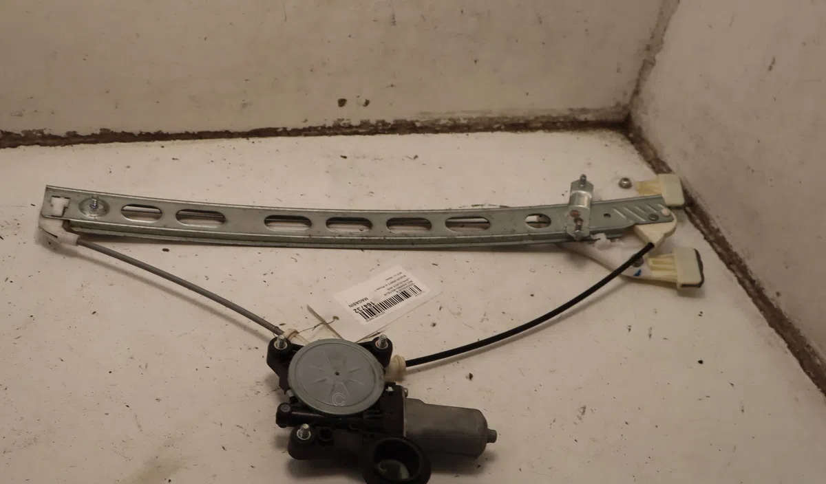 Mecanismemoteur leve-glace avg Suzuki SWIFT IV (FZ, NZ) 1.2 4x4 (azh 412) (2010) occasion