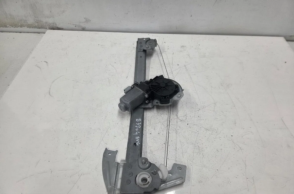Mecanismemoteur leve-glace avg TOYOTA AYGO 1 PHASE 2 occasion