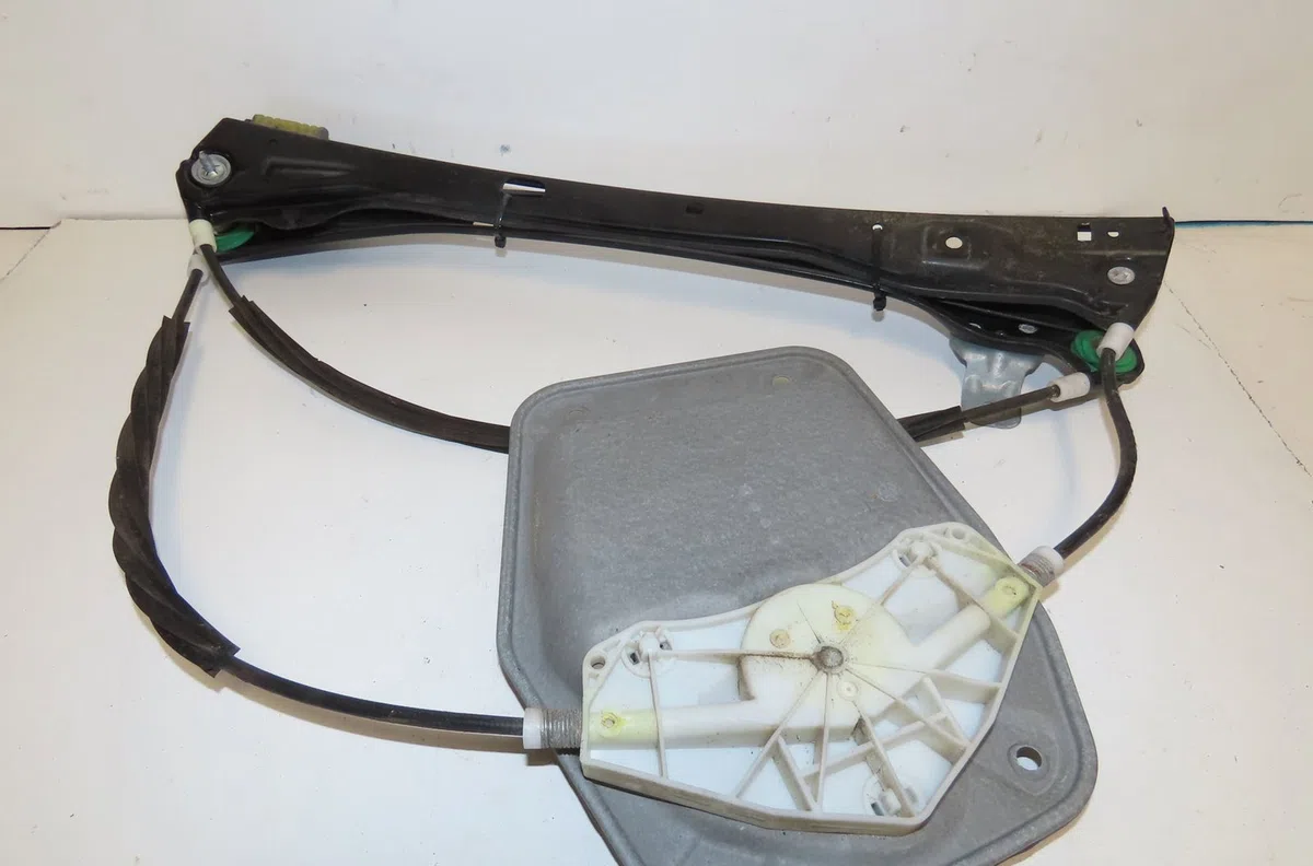 Mecanismemoteur leve-glace avg Volkswagen GOLF V (1K1) 1.9 tdi (2003-2008) occasion
