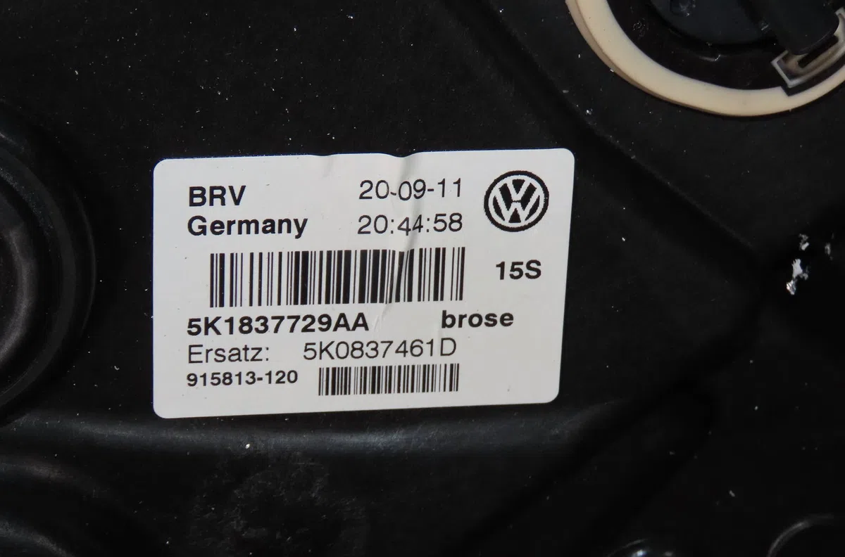 Mecanismemoteur leve-glace avg Volkswagen GOLF VI (5K1) 1.6 tdi (2009-2012) 5 portes occasion