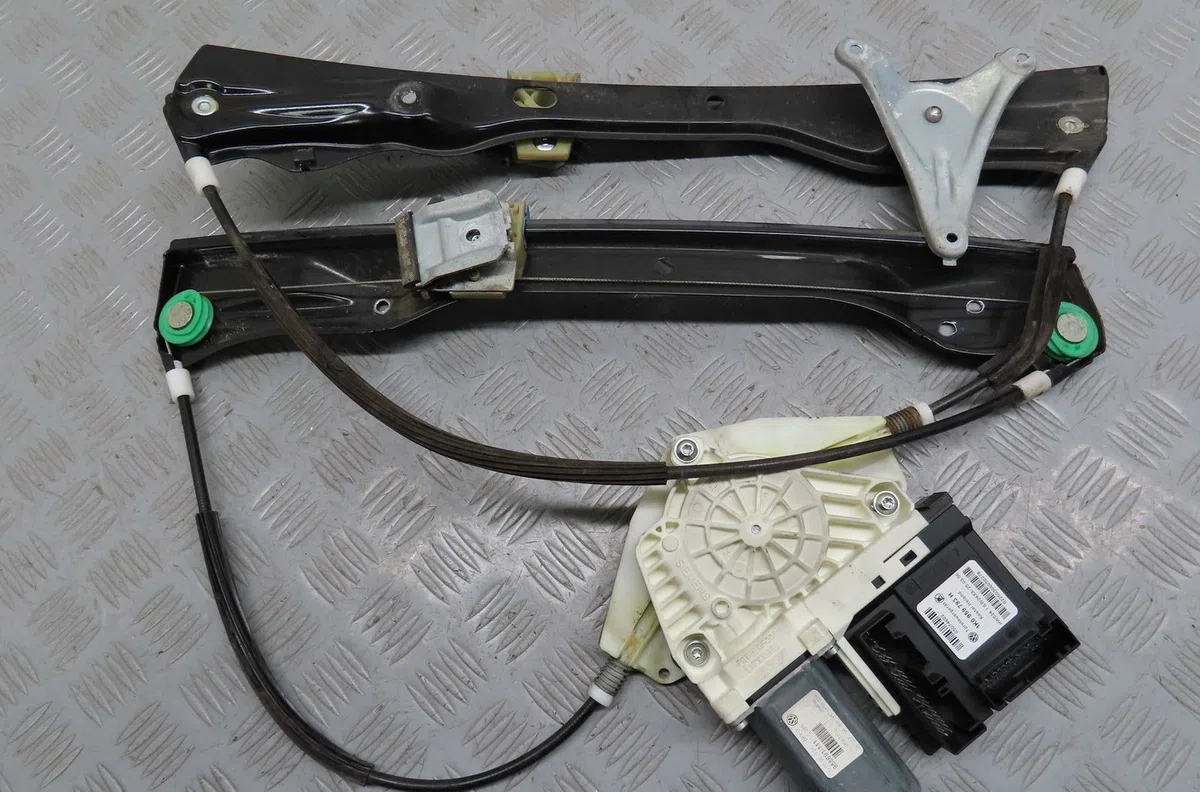 Mecanismemoteur leve-glace avg Volkswagen PASSAT B6 (3C2) 2.0 tdi 16v (2005-2010) occasion
