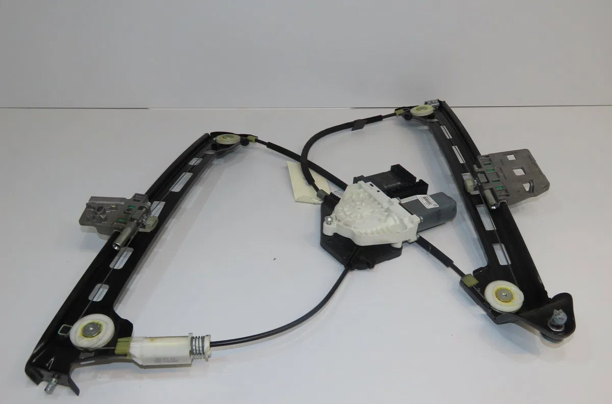 Mecanismemoteur leve-glace avg Volkswagen PASSAT CC B6 (357) 2.0 tdi (2008-2012) occasion