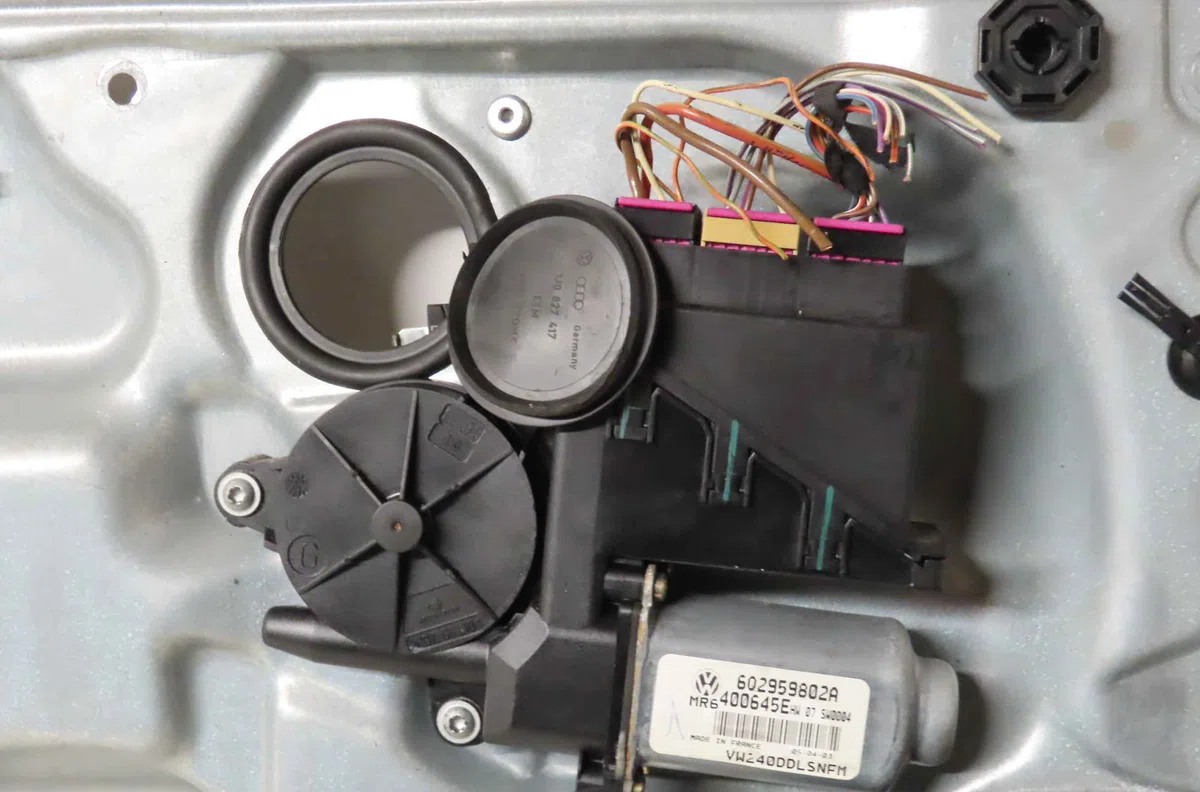 Mecanismemoteur leve-glace avg VOLKSWAGEN POLO IV occasion