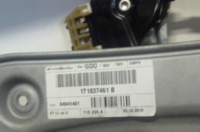 Mecanismemoteur leve-glace avg Volkswagen TOURAN (1T1, 1T2) 2.0 tdi (2003-2010) 5 portes occasion