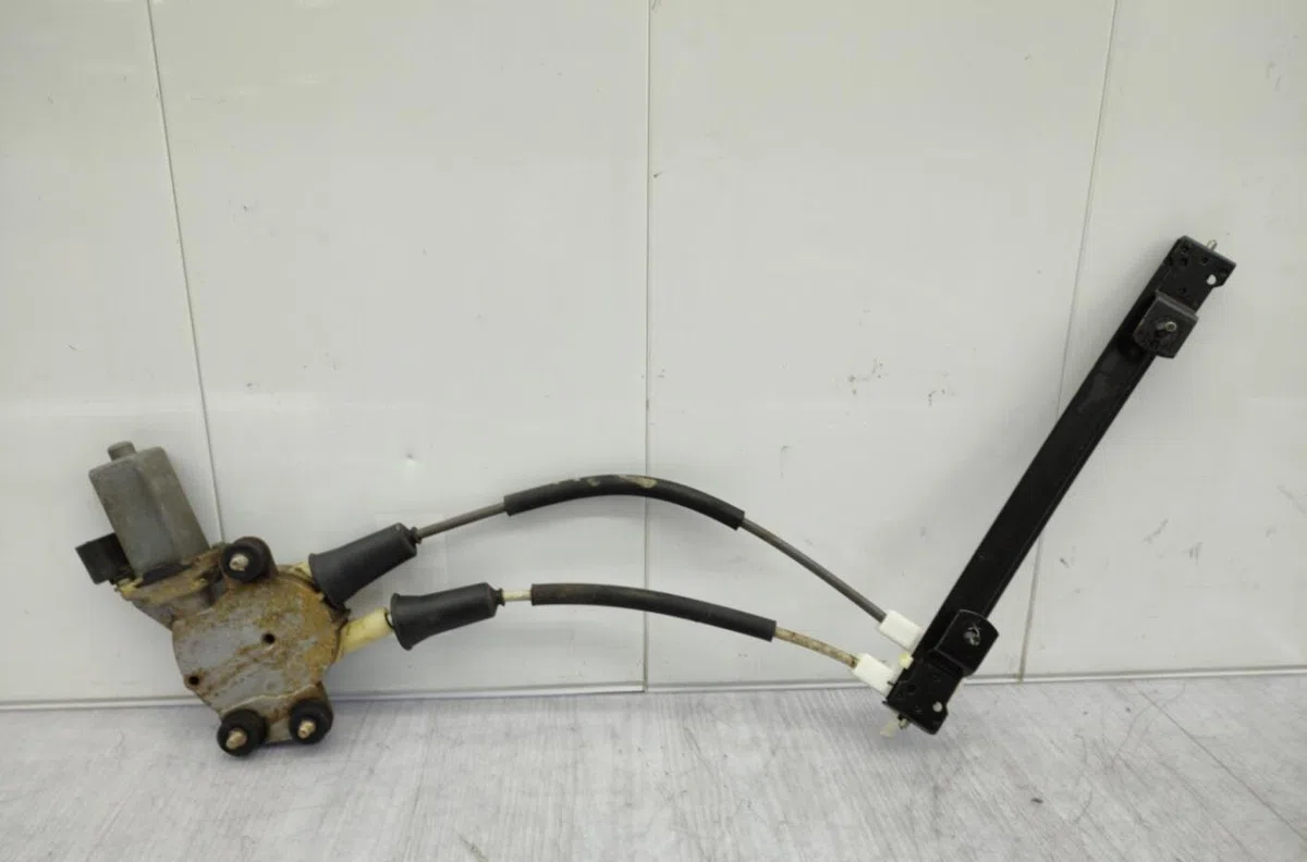 Mecanismemoteur leve-glace porte coulissante d ALFA ROMEO 147 PHASE 1 occasion