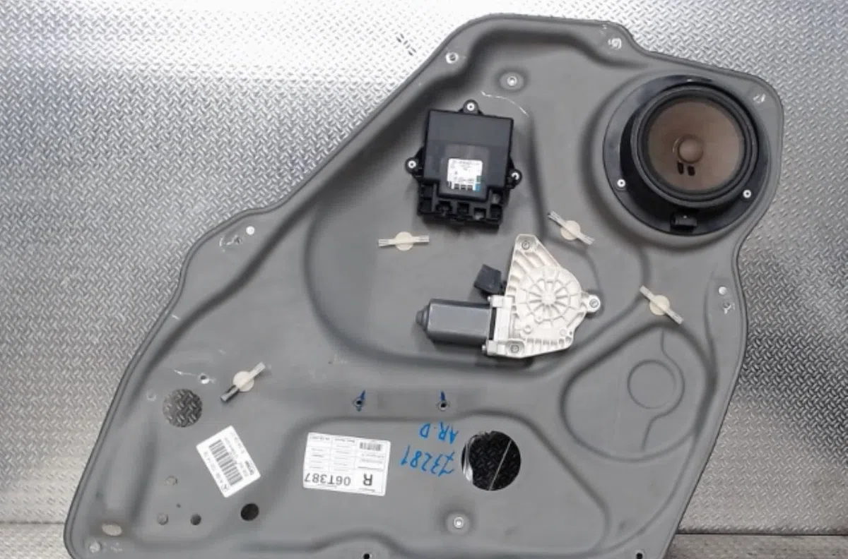 Mecanismemoteur leve-glace porte coulissante d Mercedes-benz CLASSE A (W169) A 180 cdi (169.007, 169.307) (2004-2012) 5