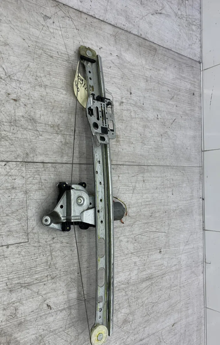 Mecanismemoteur leve-glace porte coulissante d MERCEDES CLASSE M 163 PHASE 2 occasion