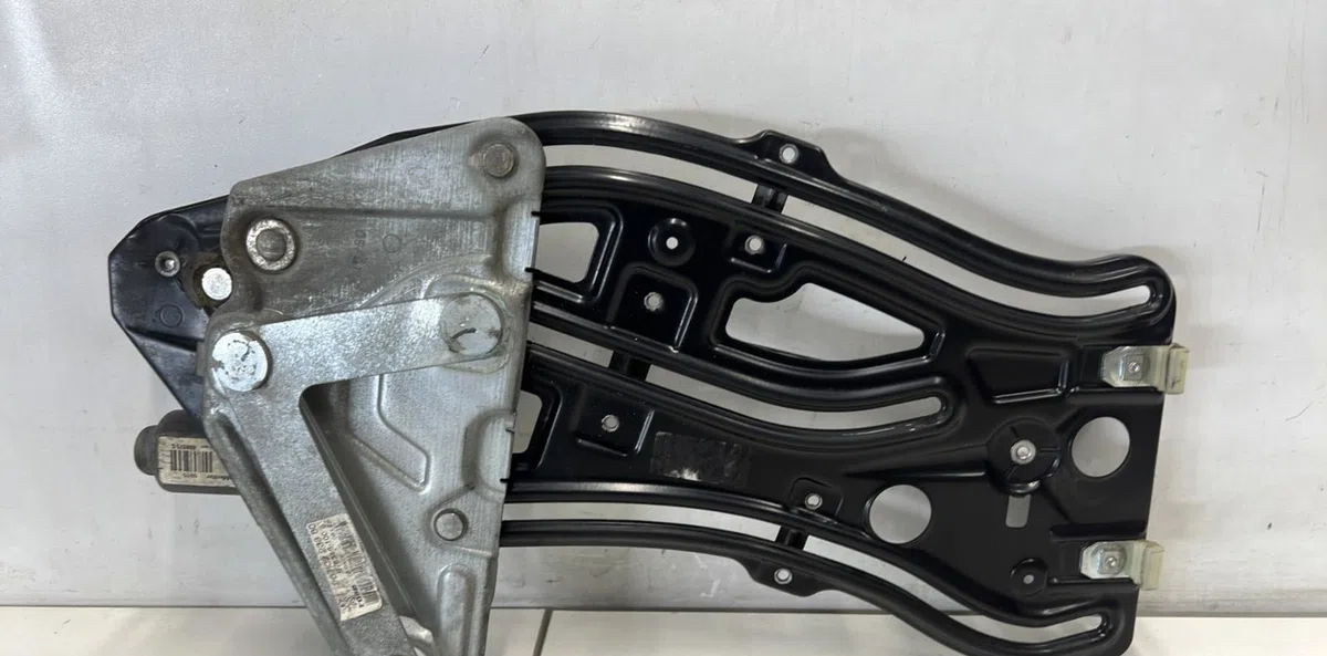 Mecanismemoteur leve-glace porte coulissante d PEUGEOT 207 PHASE 1 CABRIOLET occasion