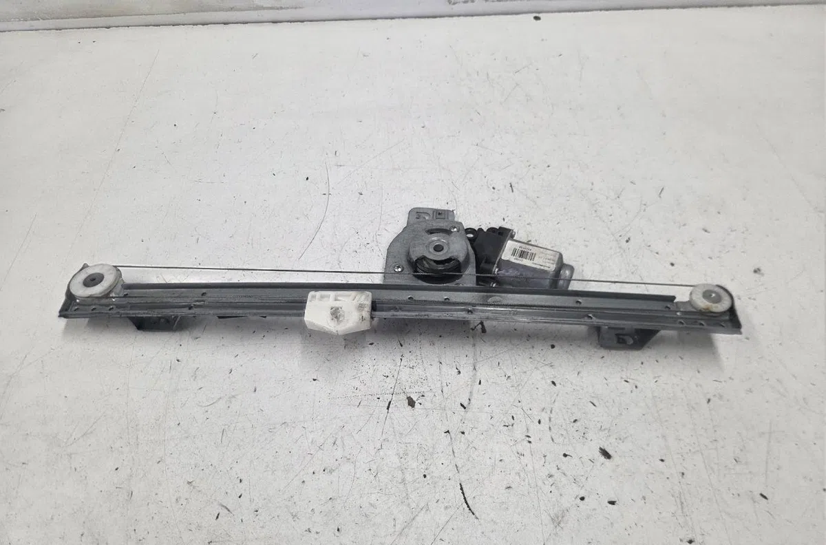 Mecanismemoteur leve-glace porte coulissante d RENAULT KANGOO 2 PHASE 1 occasion