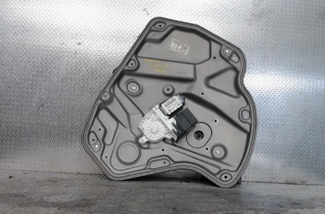 Mecanismemoteur leve-glace porte coulissante d SKODA OCTAVIA 2 OCTAVIA 2 PHASE 2 BREAK occasion