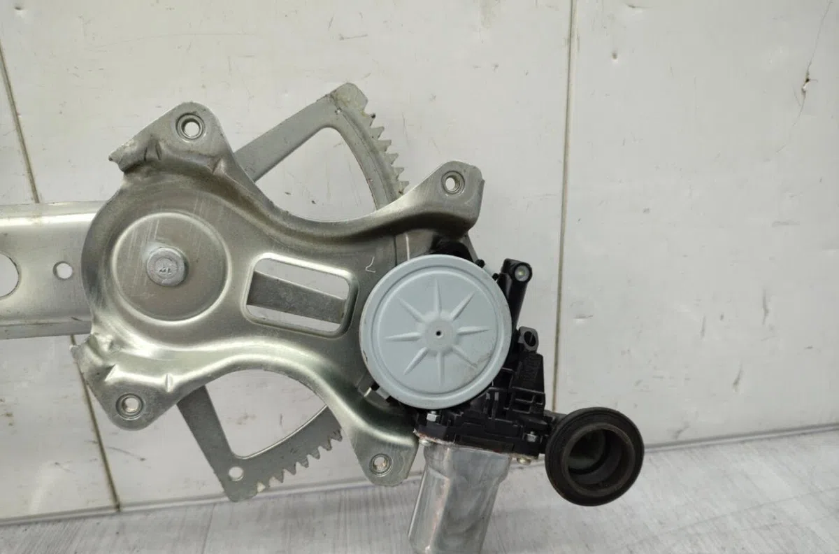 Mecanismemoteur leve-glace porte coulissante d TOYOTA PRIUS 2 occasion