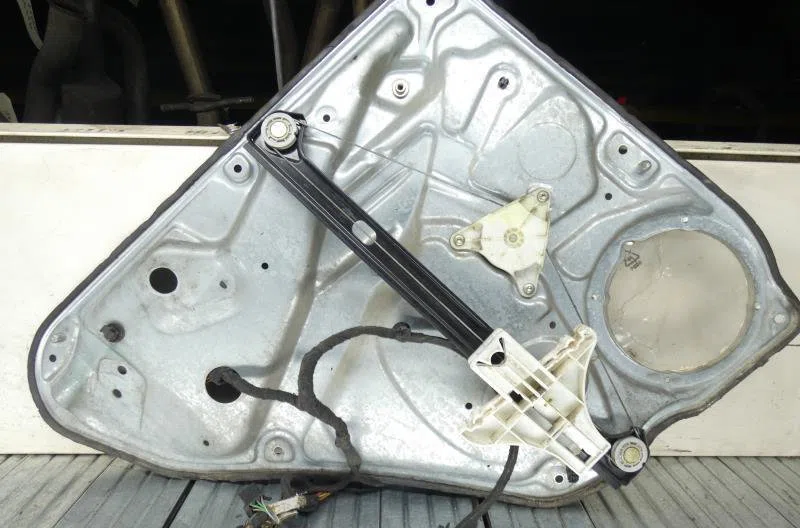 Mecanismemoteur leve-glace porte coulissante d VOLKSWAGEN PASSAT 4 PHASE 1 occasion