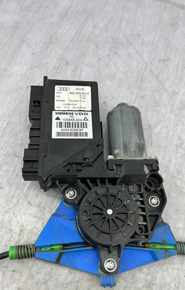 Mecanismemoteur leve-glace porte coulissante g AUDI A4 2 AVANT PHASE 2 BREAK occasion