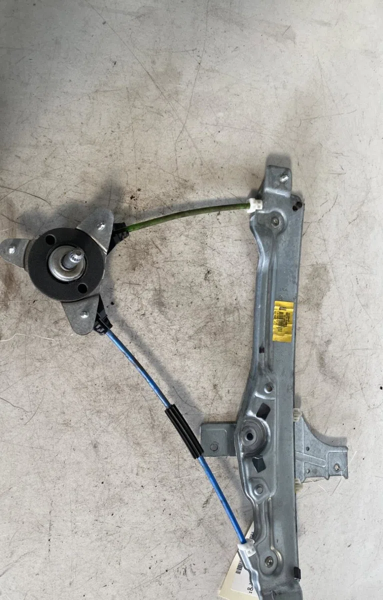 Mecanismemoteur leve-glace porte coulissante g Peugeot 208 I (CA_, CC_) 1.4 hdi (2012) 3 portes occasion