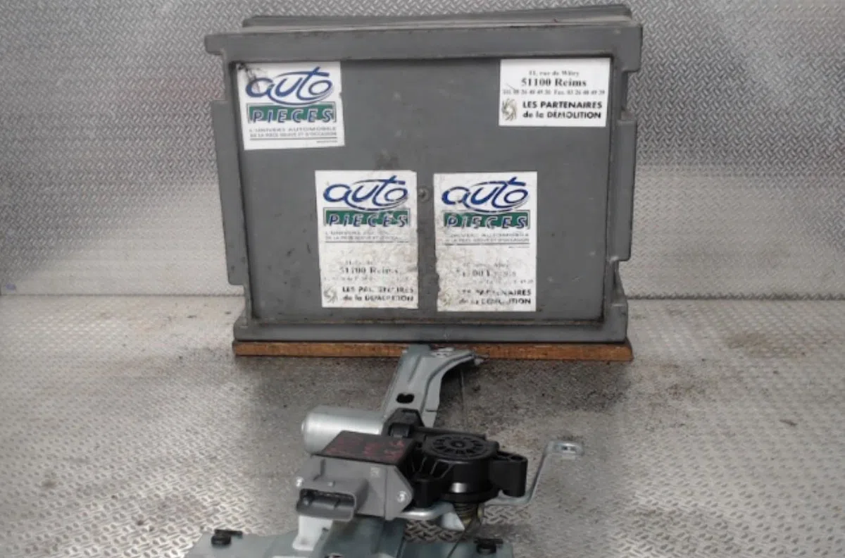 Mecanismemoteur leve-glace porte coulissante g Peugeot 3008 Monospace (0U_) 1.6 hdi (2009-2016) 5 portes occasion