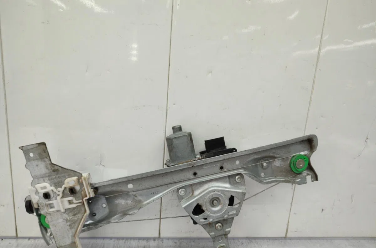Mecanismemoteur leve-glace porte coulissante g PEUGEOT 308 1 SW PHASE 2 BREAK occasion