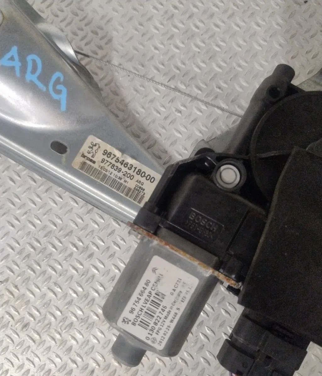 Mecanismemoteur leve-glace porte coulissante g Peugeot 308 I (4A_, 4C_) 1.6 16v (2007-2014) 5 portes occasion
