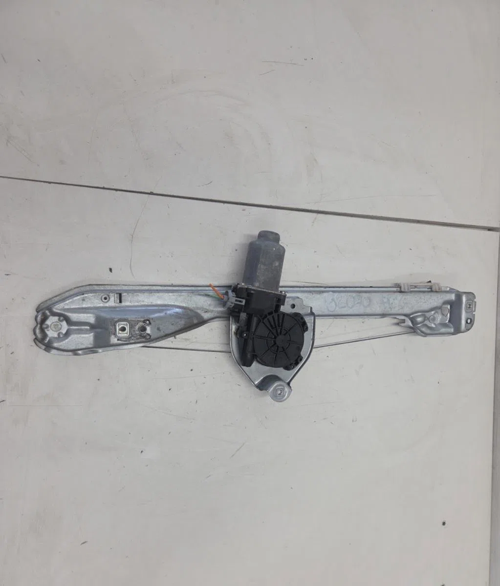 Mecanismemoteur leve-glace porte coulissante g RENAULT CLIO 3 PHASE 2 BREAK occasion