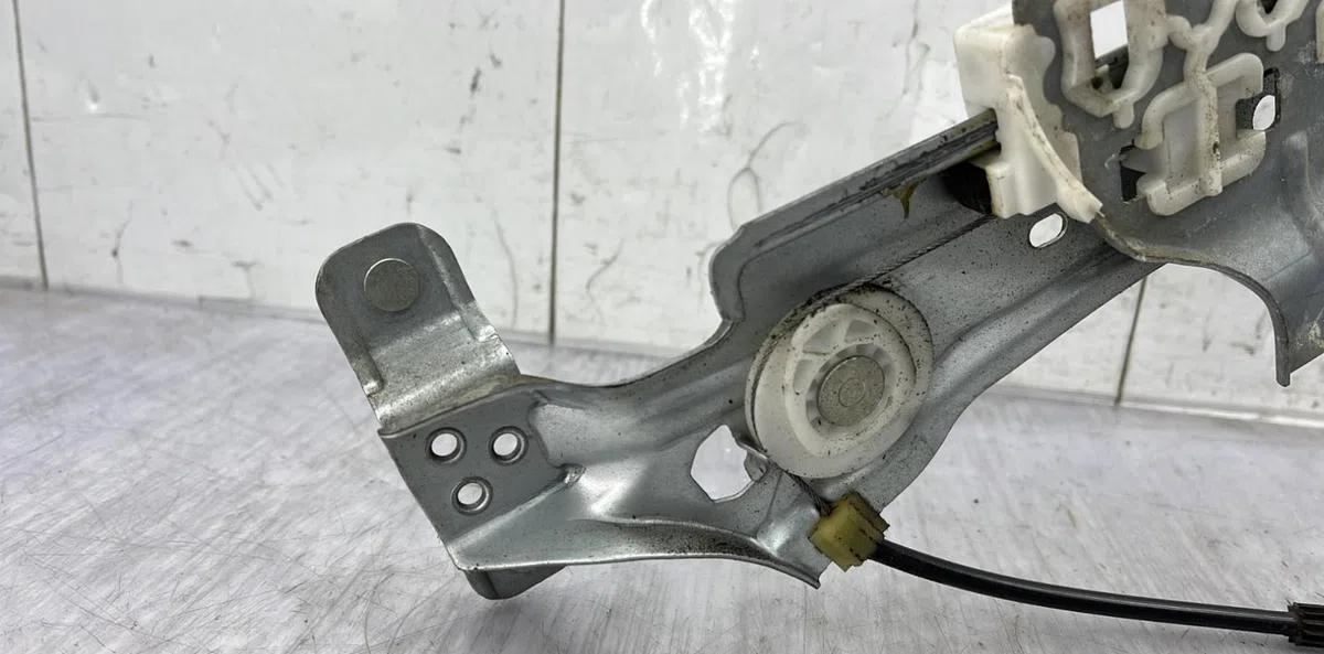 Mecanismemoteur leve-glace porte coulissante g RENAULT MEGANE 3 PHASE 3 BREAK occasion