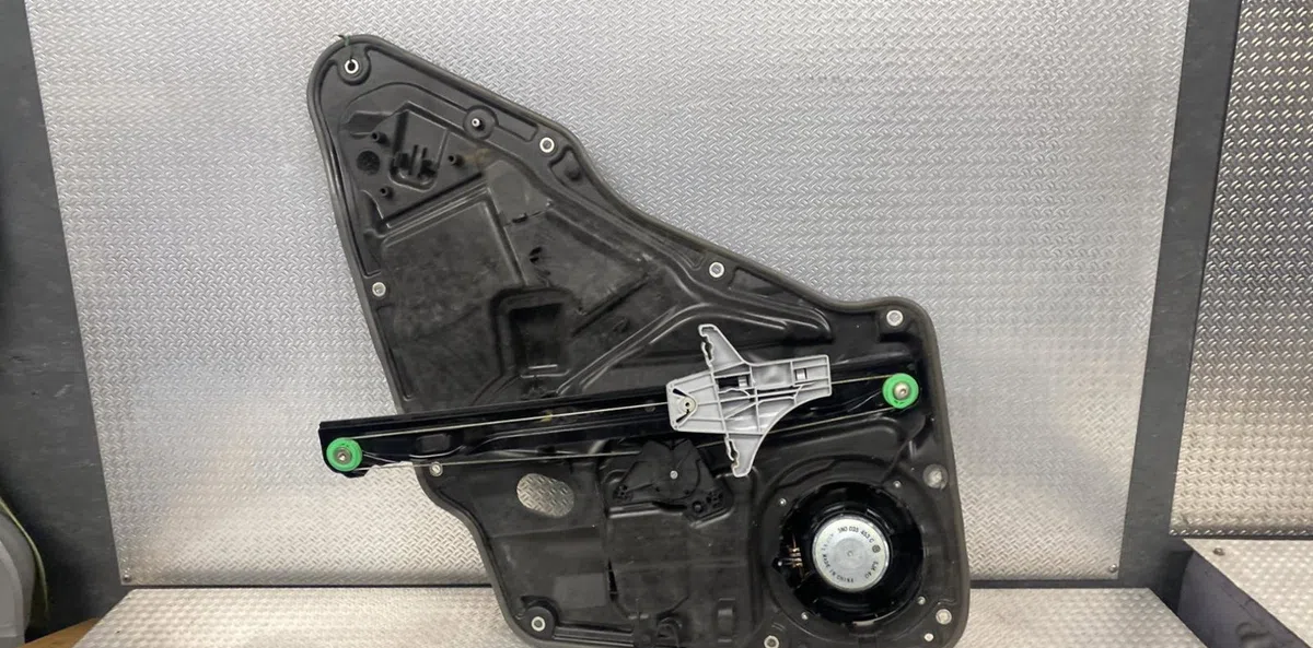 Mecanismemoteur leve-glace porte coulissante g Volkswagen TIGUAN (5N_) 2.0 tdi 4motion (2007-2018) occasion
