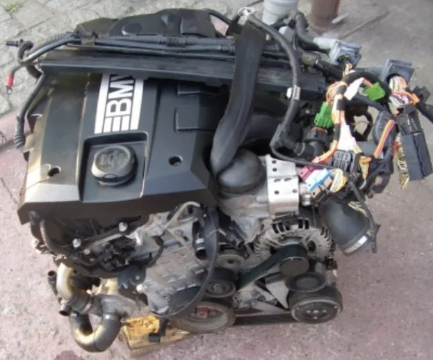 Moteur complet BMW Serie 3 E90 320i 2.0 essence 150 cv — photo 3