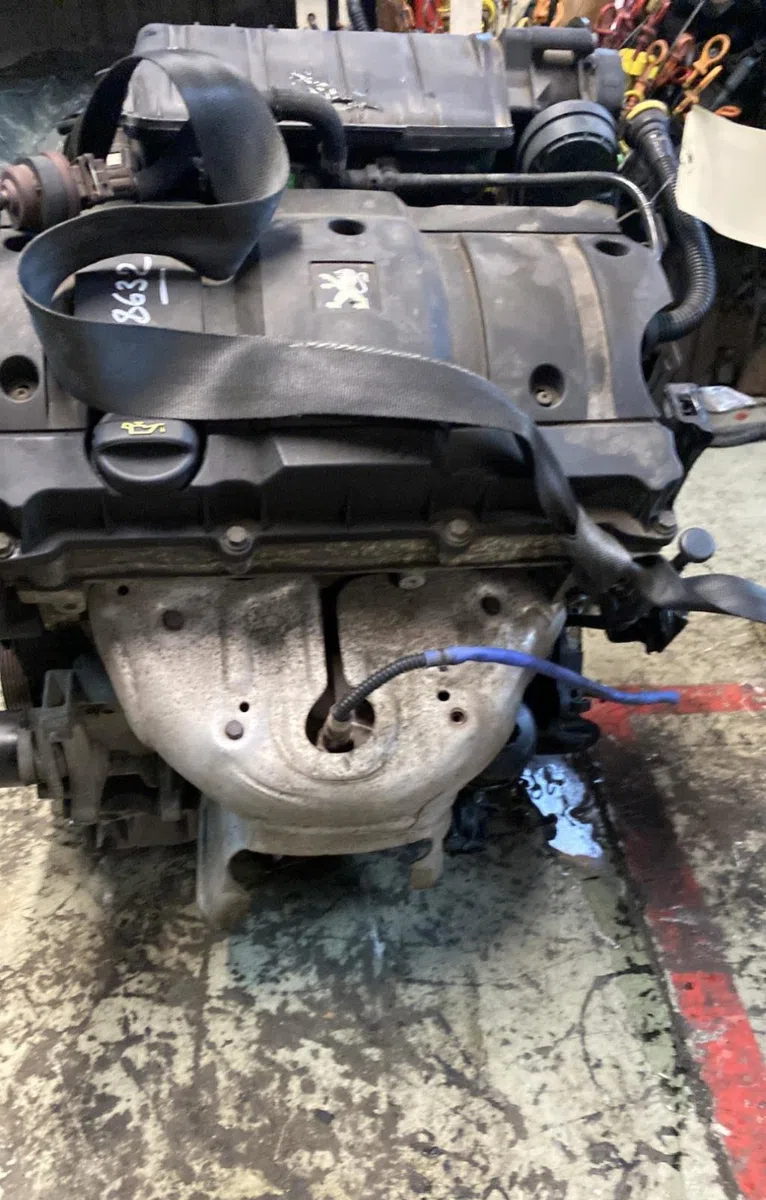 Moteur complet Peugeot 1007 (KM_) 1.6 16v (2005) occasion