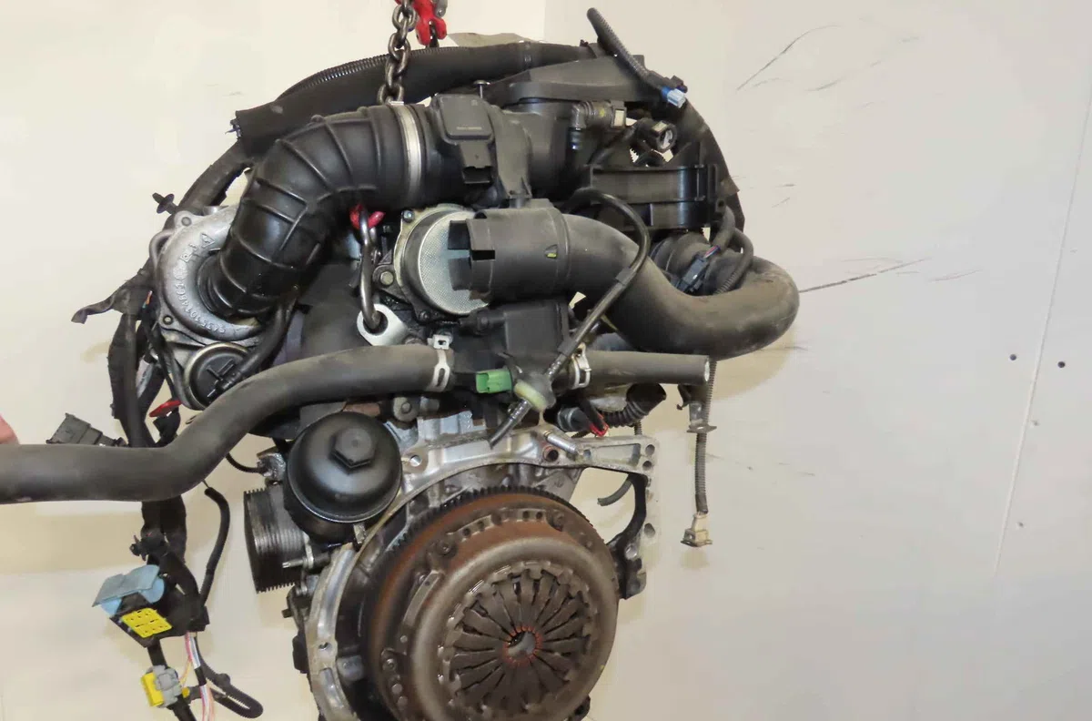 Moteur complet PEUGEOT 1007 occasion