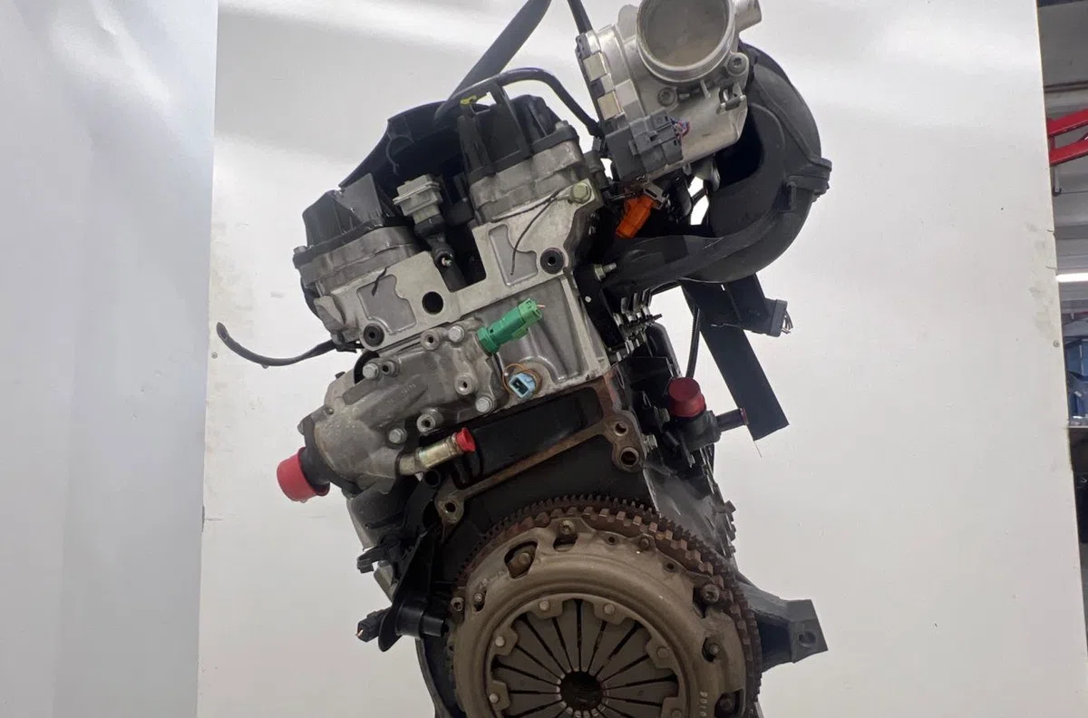 Moteur complet PEUGEOT 206 PHASE 1 occasion
