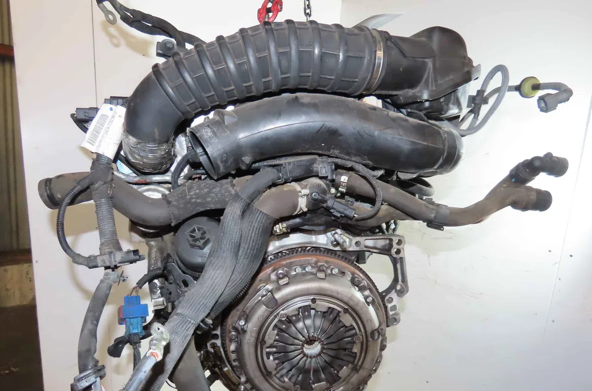 Moteur complet PEUGEOT 207 occasion