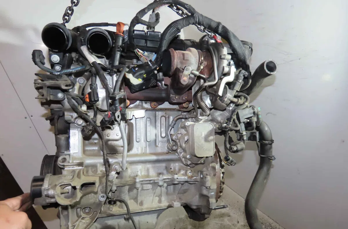 Moteur complet PEUGEOT 208 I occasion