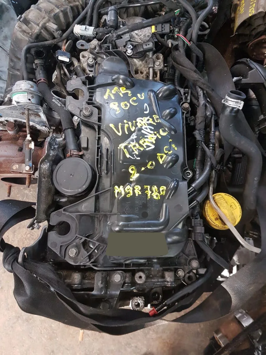 Moteur complet Renault Trafic II 2.0 dCi — photo 4