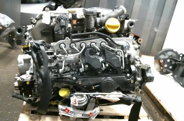 Moteur diesel Nissan QASHQAI - QASHQAI 2 I (J10, NJ10, JJ10E) 2.0 dci traction intégrale (2007-2013) 5 portes occasion