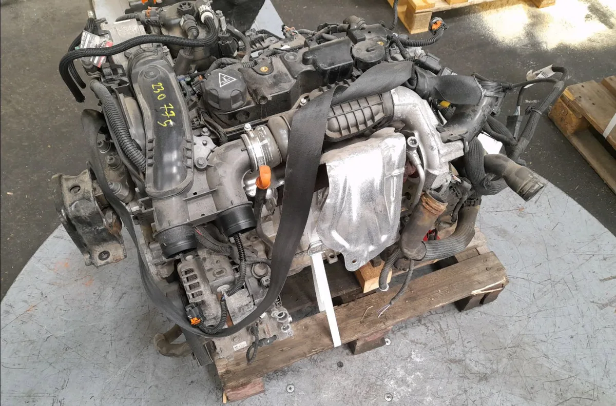 Moteur diesel PEUGEOT 208 1.6 BLUE HDI 75ch occasion