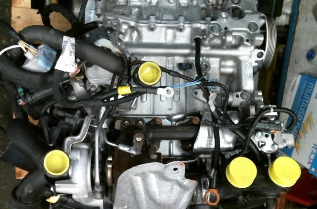 Moteur diesel Peugeot PARTNER TEPEE 1.6 bluehdi 100 (2014) occasion