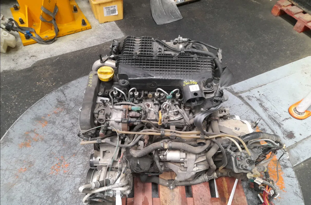 Moteur diesel Renault CLIO II (BB_, CB_) 1.5 dci (b-cb3m) (2005-2010) 3 portes occasion
