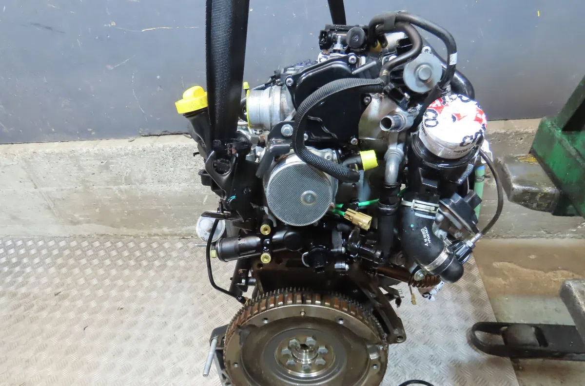Moteur diesel Renault KANGOO Express (FW0-1_) 1.5 dci 90 (fw0g, fw05, fw08, fw11) (2009) 4 portes occasion