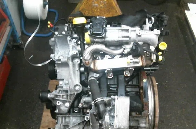 Moteur diesel Renault MEGANE III 3-5 portes (BZ0-1_, B3_) 2.0 dci (2012) occasion