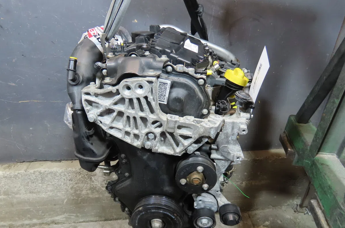 Moteur diesel Renault MEGANE III 3-5 portes (BZ0-1_, B3_) 2.0 dci (bz0y) (2010) occasion