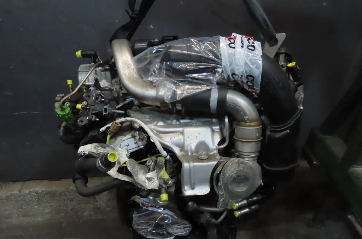 Moteur diesel Renault MEGANE III 3-5 portes (BZ0-1_, B3_) 2.0 dci (bz0y) (2010) occasion