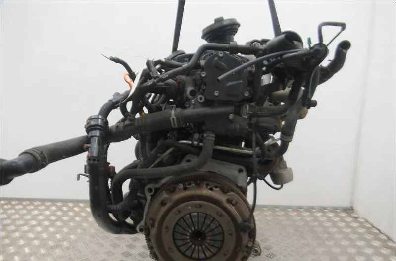 Moteur diesel Skoda ROOMSTER (5J7) 1.9 tdi (2006-2010) 5 portes occasion
