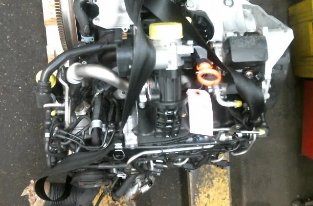 Moteur diesel Volkswagen POLO V (6R1, 6C1) 1.6 tdi (2009) 5 portes occasion