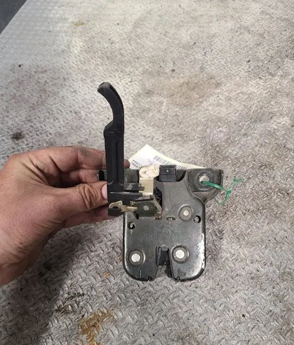 Moteur electrique de hayon-coffre AUDI A3 2 PHASE 1 occasion