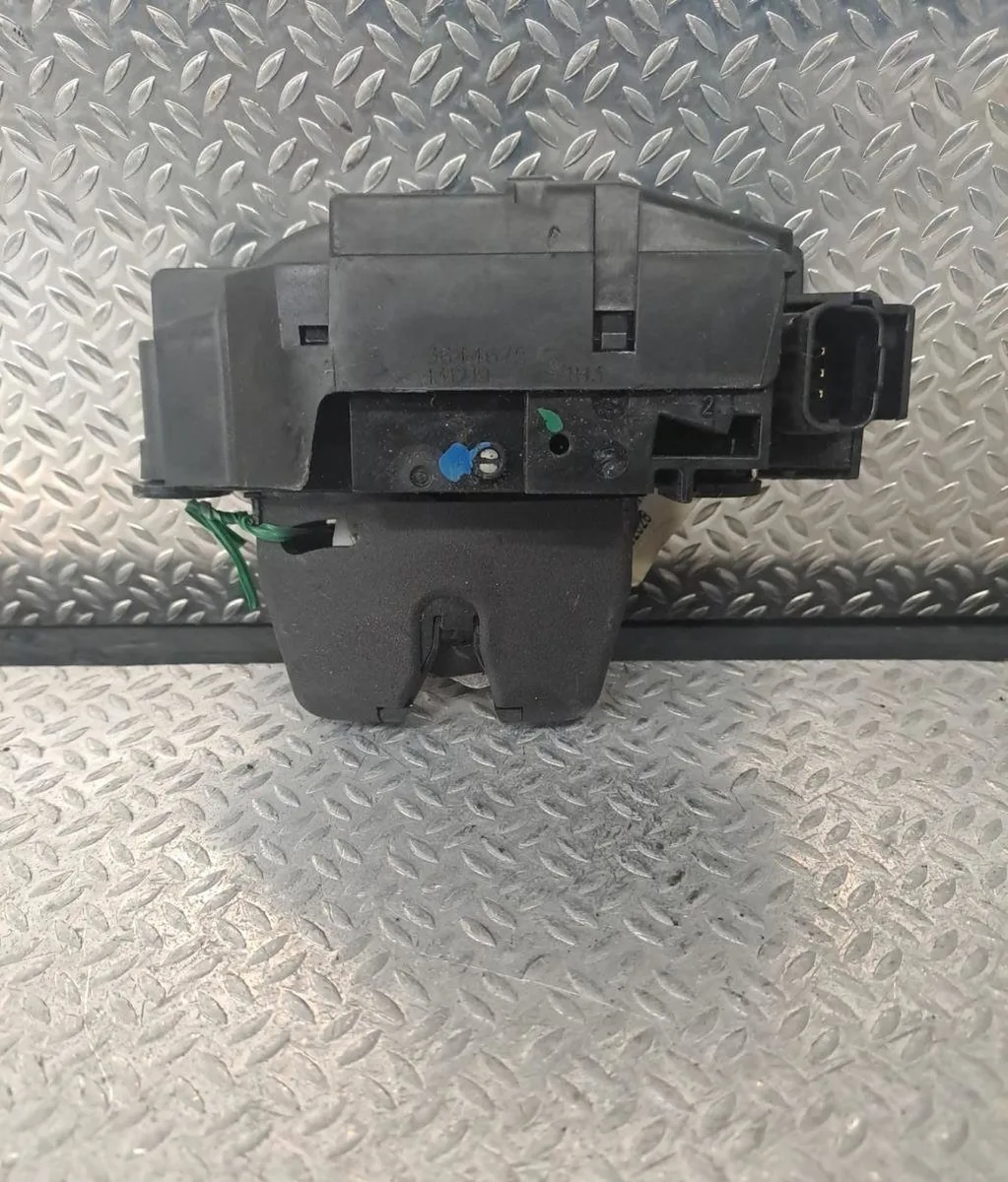 Moteur electrique de hayon-coffre CITROEN C3 AIRCROSS C3 AIRCROSS PHASE 1 occasion